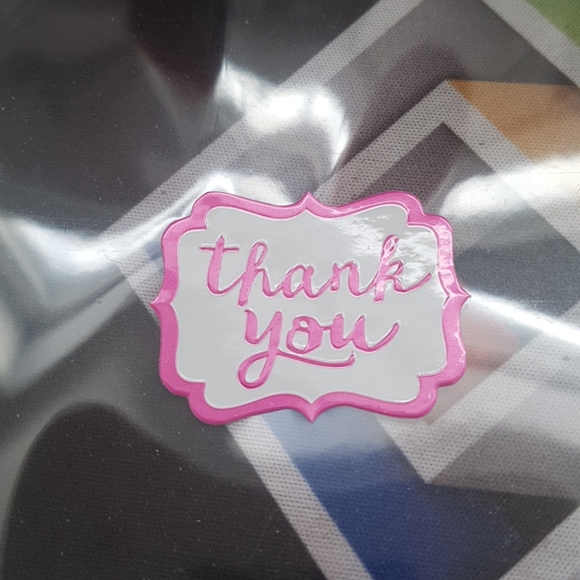 2/15$ 25 pcs Removable Thank You Stickers Pink 1.5"x1.5" in. - Picture 3 of 6